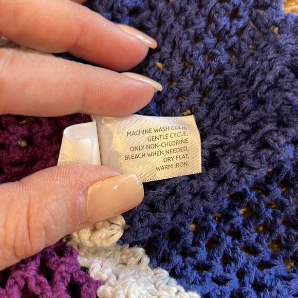 Cute yarn top on trend - Picture 5 of 5